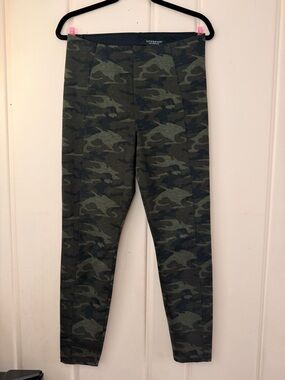 Liverpool LA Camo Ponte Leggings - Green Camo sz6